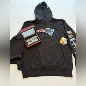 New New England Patriots Replica Super Bowl Rings and Hoodie with 6 Bowl Emblems